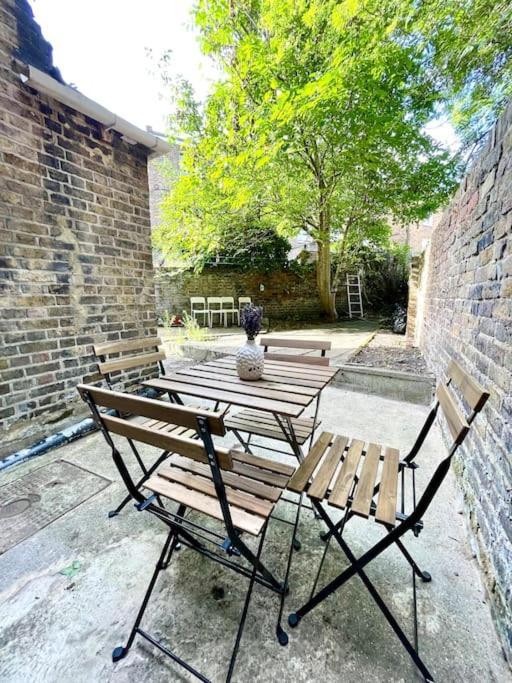 Garden Flat-great Transport Link To London